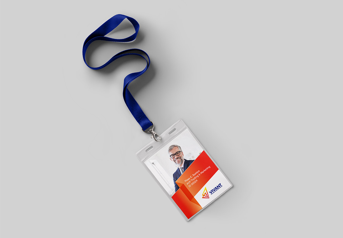 Brand Consultancy in Energy Industry. Name Tag Design for Vivant